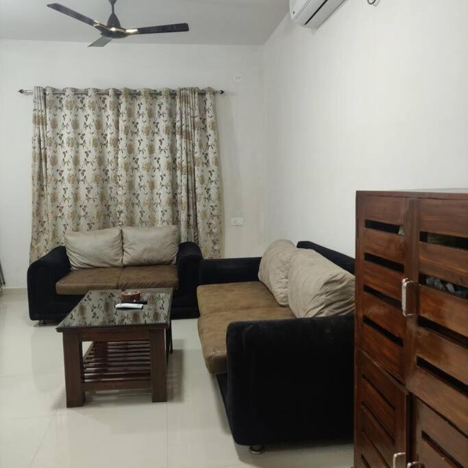 Kivi'S Kozy 2Bhk Luxurious Apartment Goa By Leela Homes Arpora Eksteriør billede